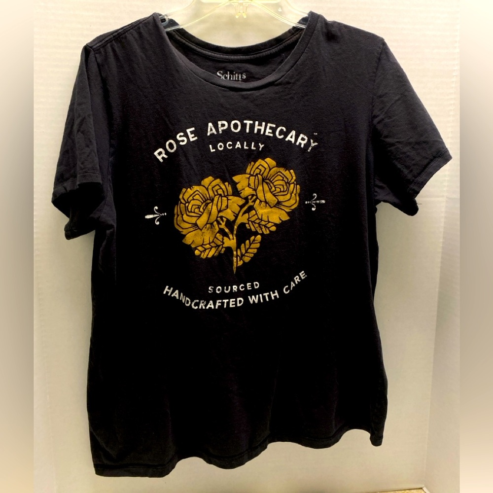 REDUCED -Schitt$ Creek t-shirt size xl